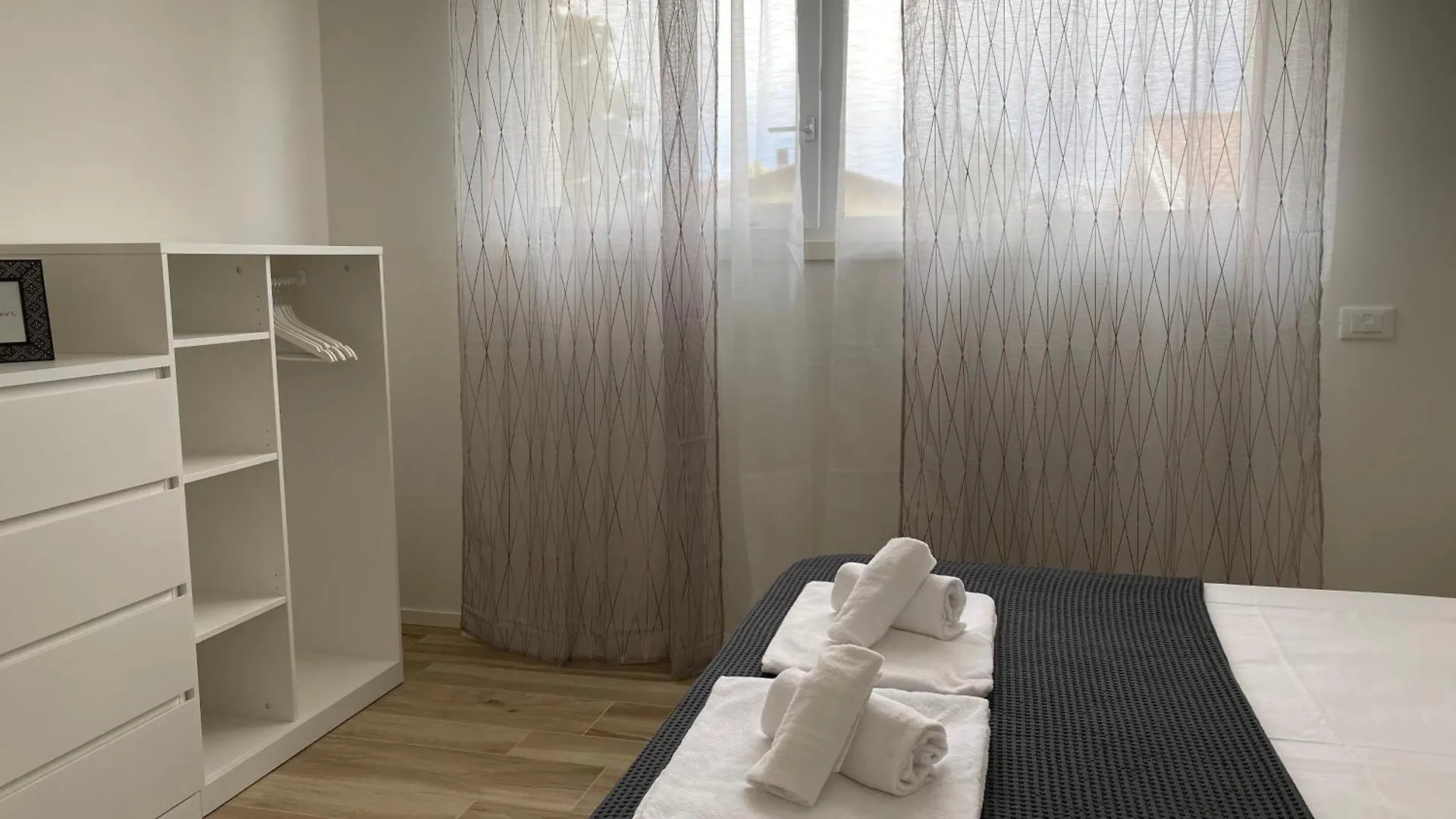 Eco Lake Apartments 佩斯基耶拉德加达 意大利