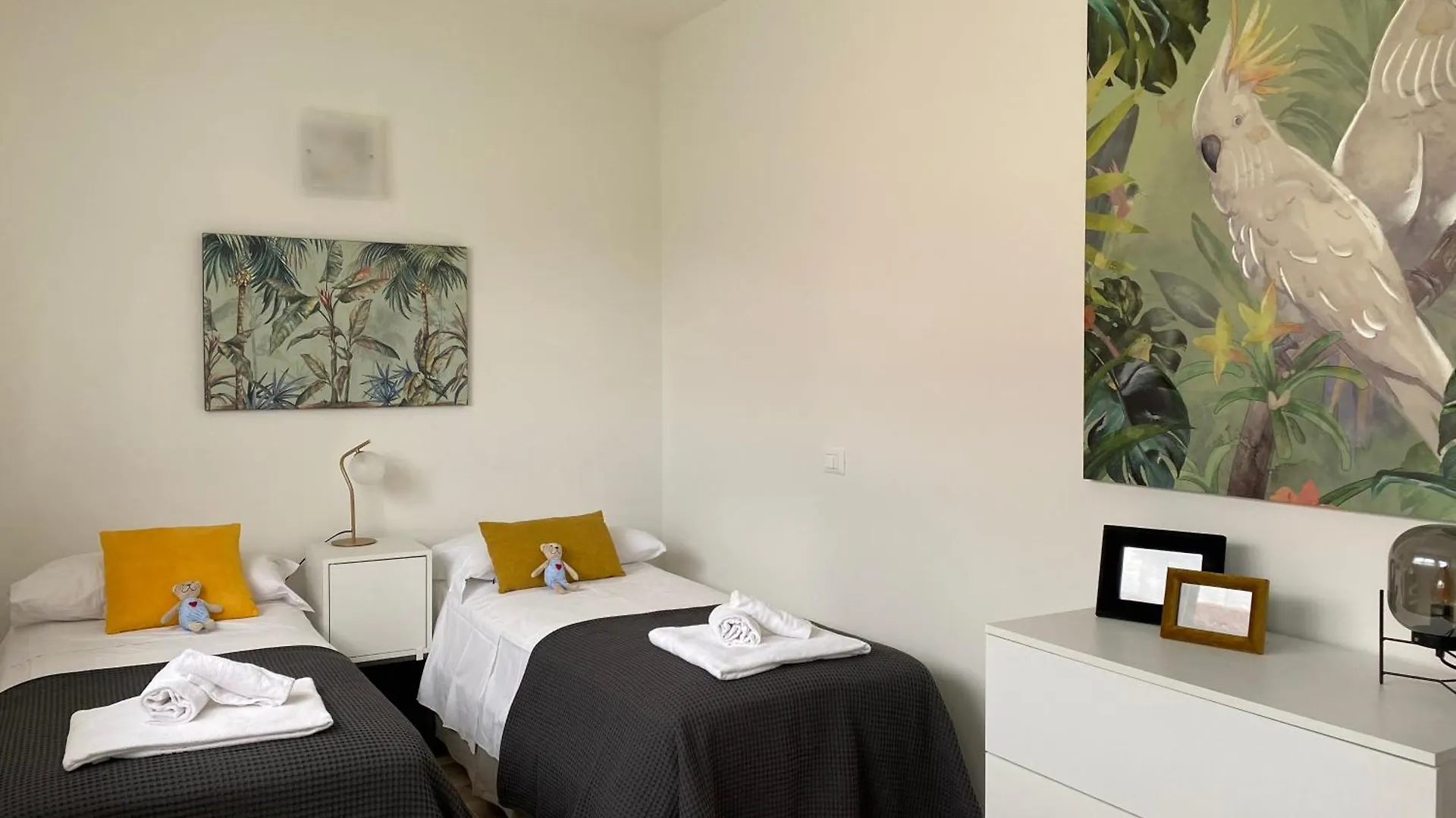 Eco Lake Apartments 佩斯基耶拉德加达