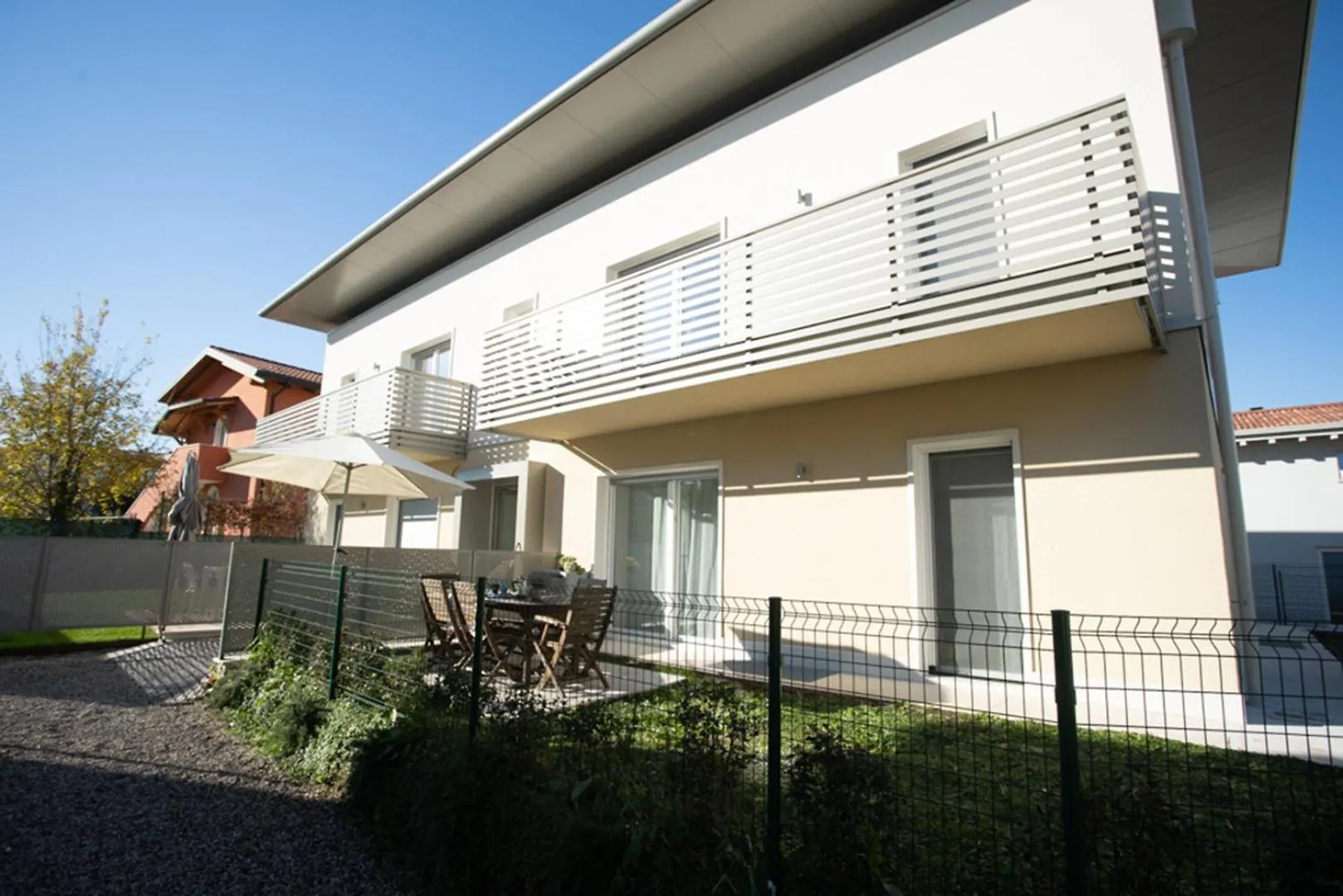Eco Lake Apartments 佩斯基耶拉德加达